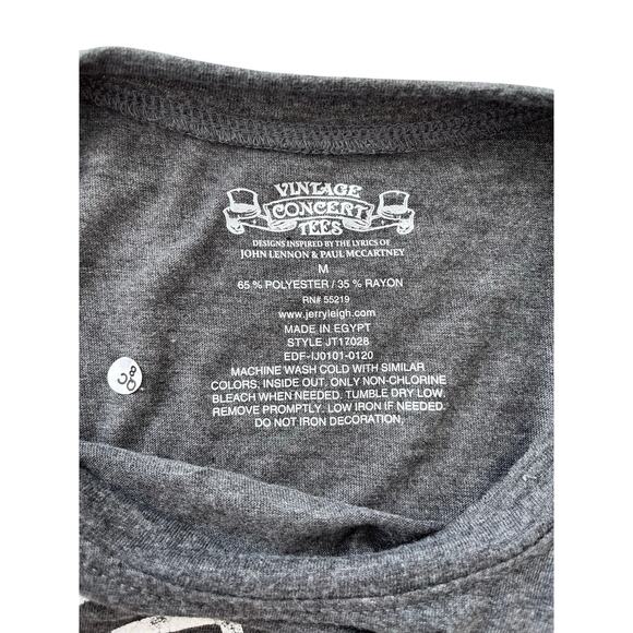 VINTAGE CONCERT TEES | All You Need Is Love Peace Sign | Size Medium NWT - Picture 3 of 4